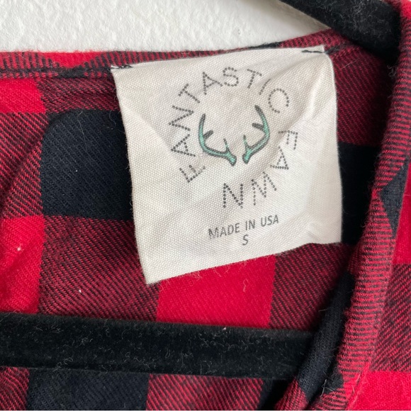 Fantastic Fawn 100% Cotton Flannel Black & Red Button Down Shirt Ruffle Blouse - Picture 7 of 8
